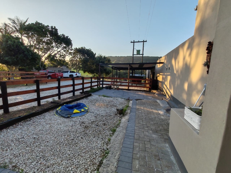 Commercial Property for Sale in Colleen Glen Eastern Cape